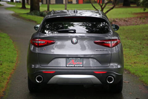 2018 Alfa Romeo Stelvio Sport