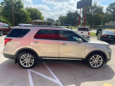 2017 Ford Explorer for sale at Acadiana Cars in Lafayette LA