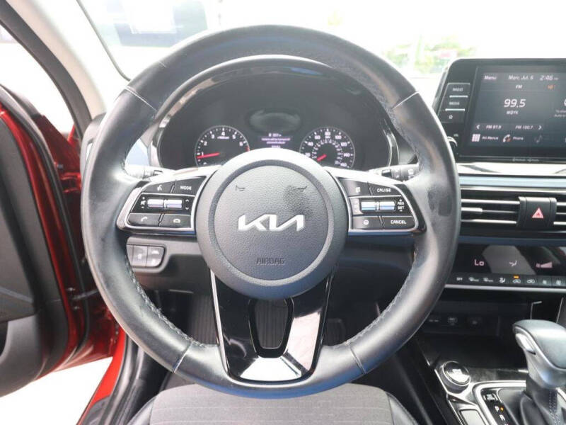 2023 Kia Seltos S