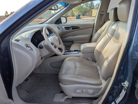 2013 Nissan Pathfinder Platinum
