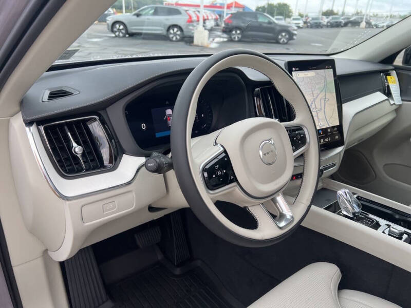 2026 Volvo XC60 B5 Ultra