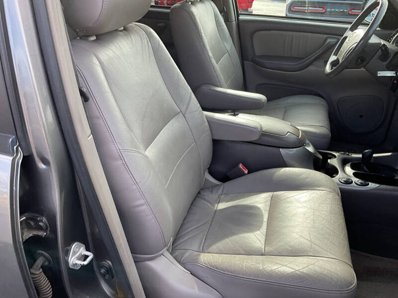 2004 Toyota Sequoia Limited