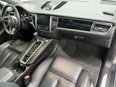 2018 Porsche Macan S