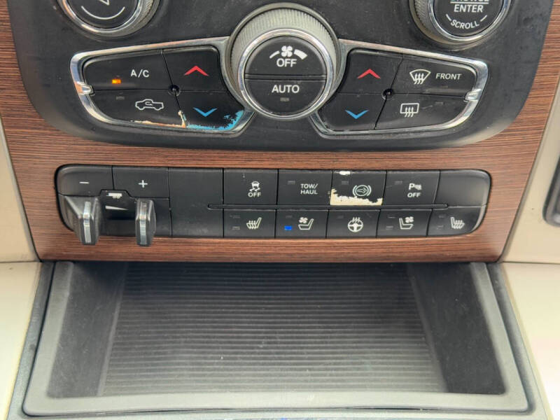 2015 RAM 3500 Laramie