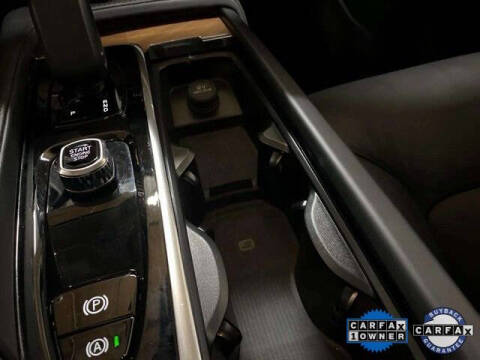 2025 Volvo XC90 B6 Plus Bright Theme 7P