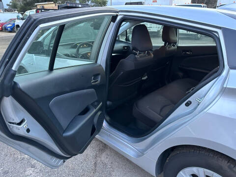 2019 Toyota Prius LE