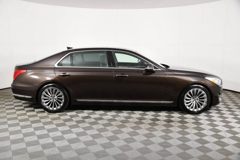 2019 Genesis G90