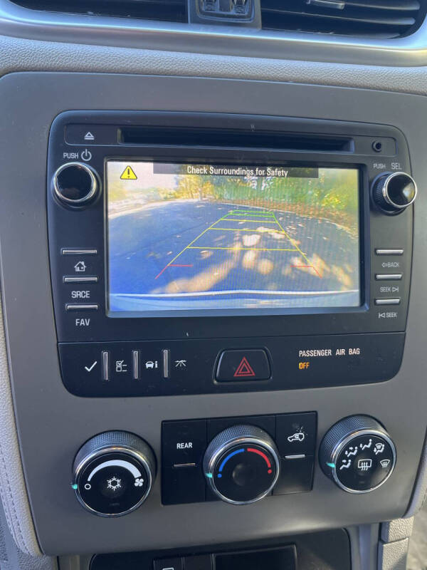 2017 Chevrolet Traverse LS