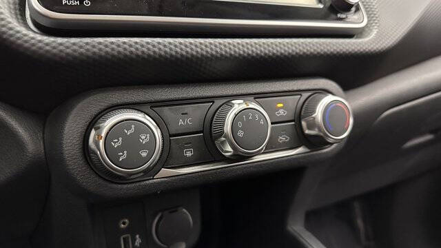 2022 Nissan Kicks S