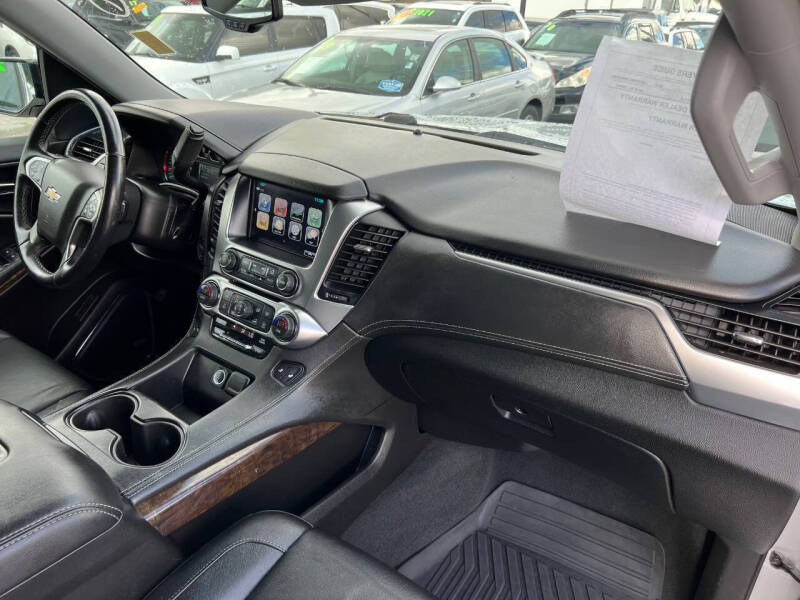 2019 Chevrolet Suburban LT