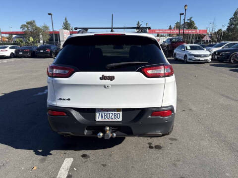 2017 Jeep Cherokee 75th Anniversary