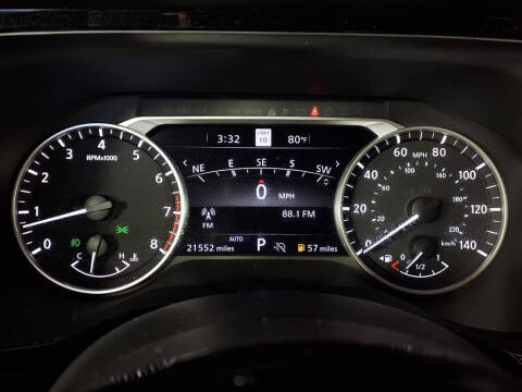 2023 Nissan Pathfinder SL