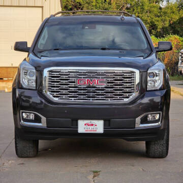 2017 GMC Yukon SLT