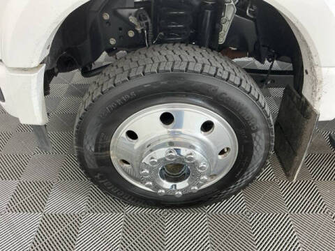 2025 Ford F-450 Super Duty Platinum