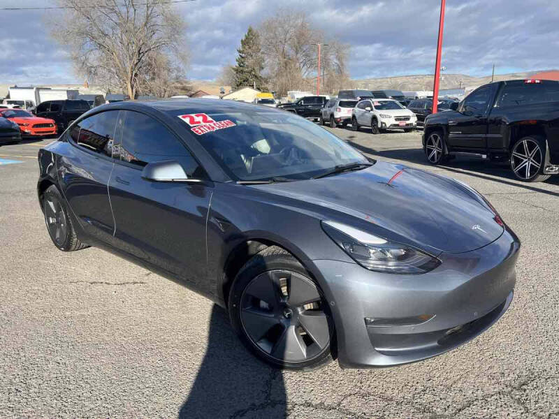 2022 Tesla Model 3 Long Range