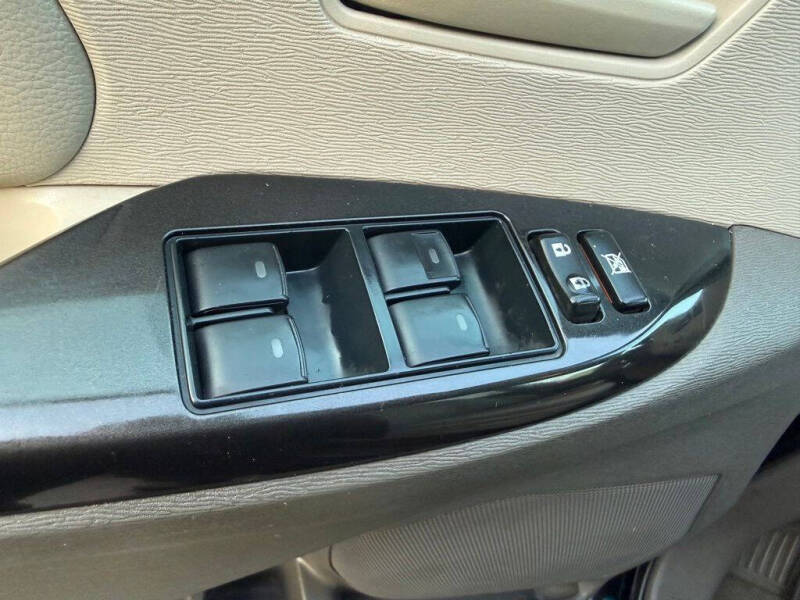 2012 Toyota Sienna