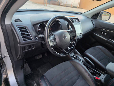 2024 Mitsubishi Outlander Sport SE