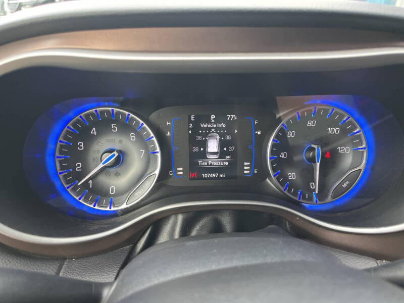 2020 Chrysler Voyager LXi