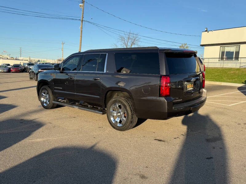 2018 Chevrolet Suburban LT