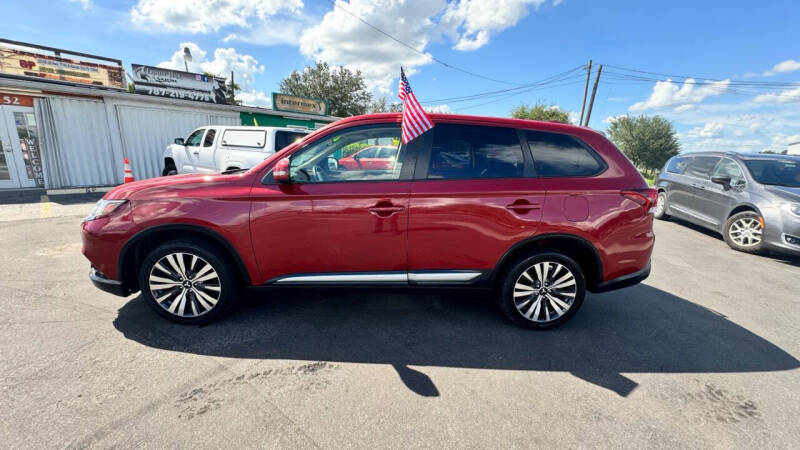 2019 Mitsubishi Outlander SE