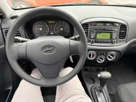 2009 Hyundai Accent GS