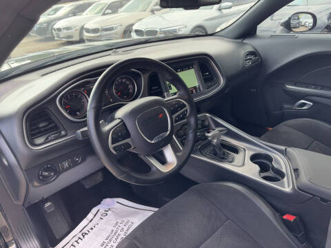 2017 Dodge Challenger GT