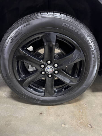 2023 Buick Enclave Essence