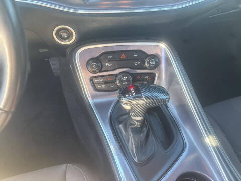 2015 Dodge Challenger SXT