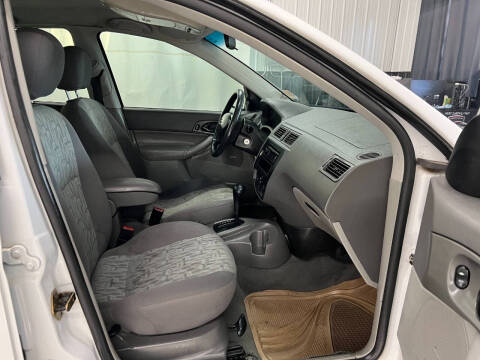 2005 Ford Focus ZX4 SE