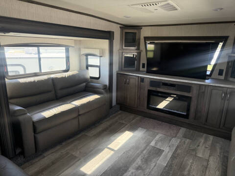 2021 Forest River Sierra