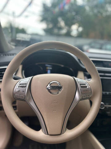 2015 Nissan Rogue SV