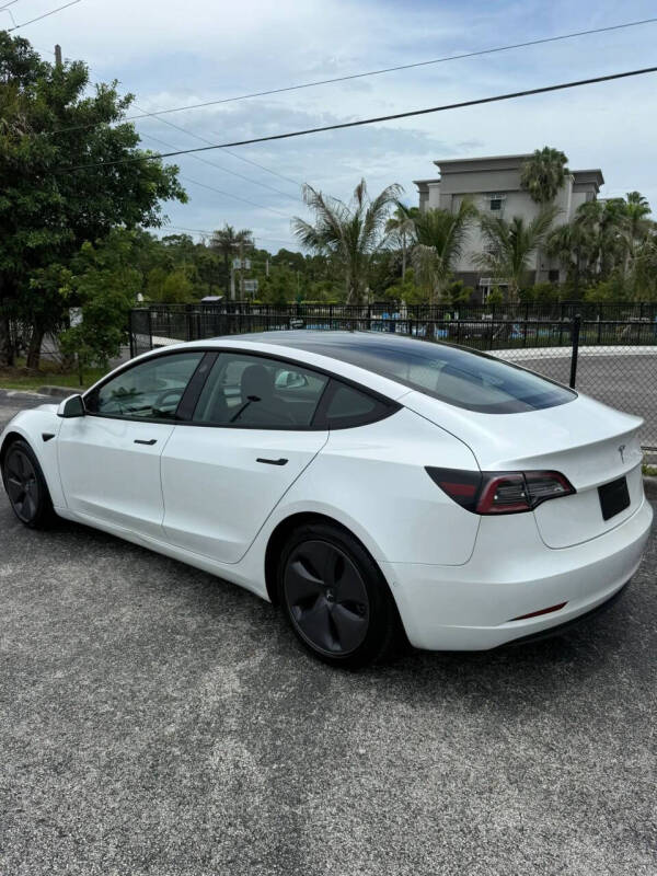 2021 Tesla Model 3 Standard Range Plus