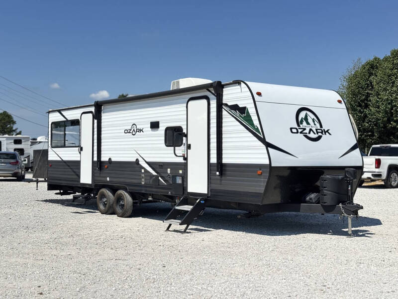 2022 Forest River Ozark 2700TH