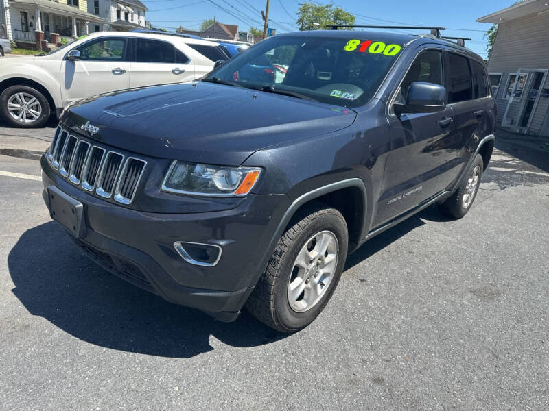 Used 2014 Jeep Grand Cherokee Laredo with VIN 1C4RJFAG6EC169092 for sale in Harrisburg, PA