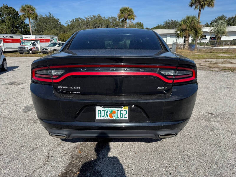 2015 Dodge Charger SXT