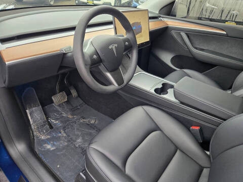 2024 Tesla Model Y Long Range