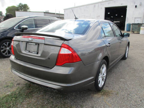 2012 Ford Fusion SE