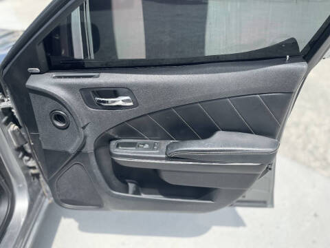 2011 Dodge Charger R/T Plus