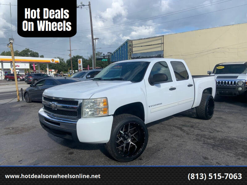 2009 Chevrolet Silverado 1500 for sale at Hot Deals On Wheels in Tampa FL