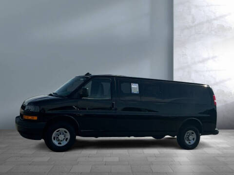 2025 Chevrolet Express LS 3500