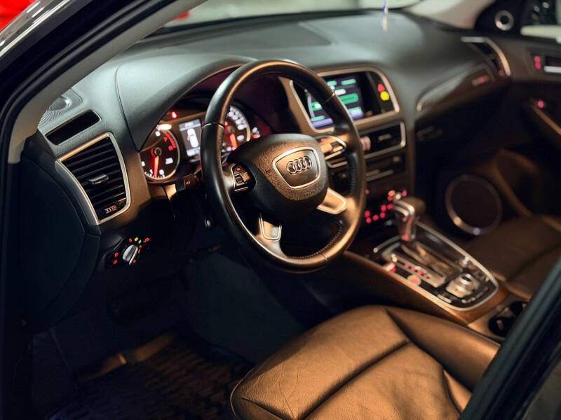 2016 Audi Q5 2.0T quattro Premium Plus