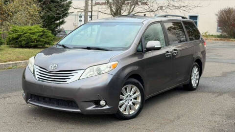 2013 Toyota Sienna Limited 7-Passenger