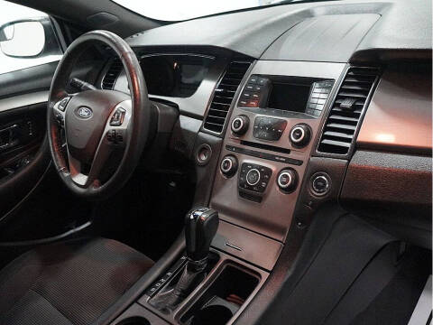 2019 Ford Taurus SEL