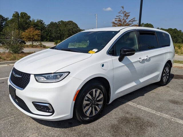 2025 Chrysler Pacifica Plug-In Hybrid