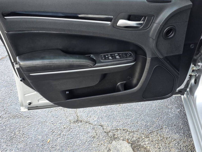 2021 Chrysler 300 S V6