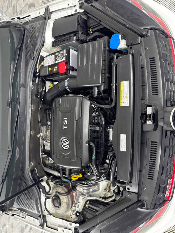 2021 Volkswagen Golf GTI S