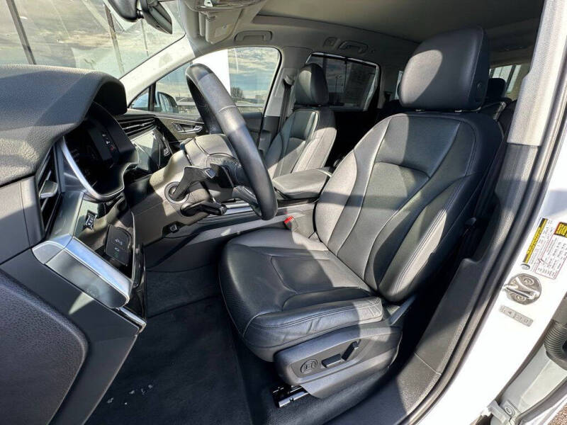 2022 Audi Q7 quattro Premium Plus 55 TFSI