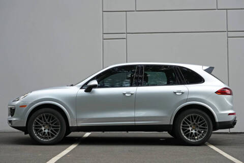 2017 Porsche Cayenne Platinum Edition