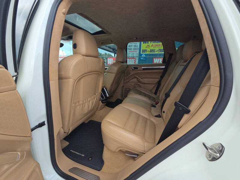 2011 Porsche Cayenne Turbo