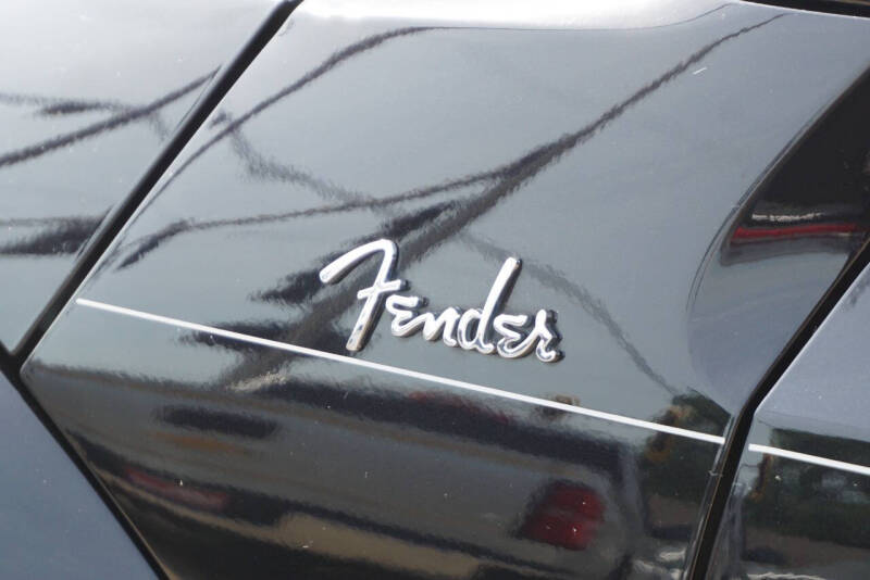 2013 Volkswagen Beetle Turbo PZEV Fender Edition